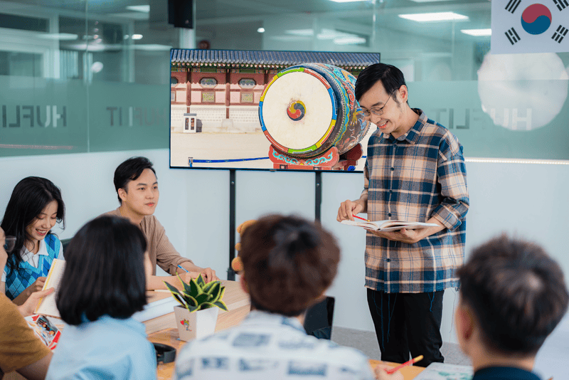 Chương trình đào tạo Khoa Ngôn ngữ và Văn hóa Phương Đông