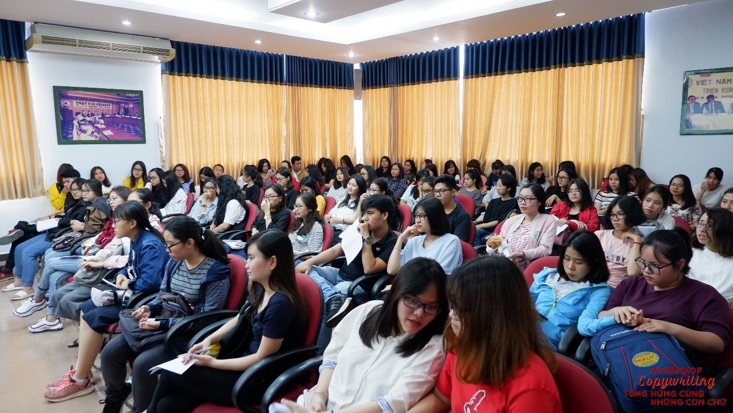 337Khoa QHQT tổ chức Workshop chuyên đề: “Copywriting – Tung hứng cùng những con chữ