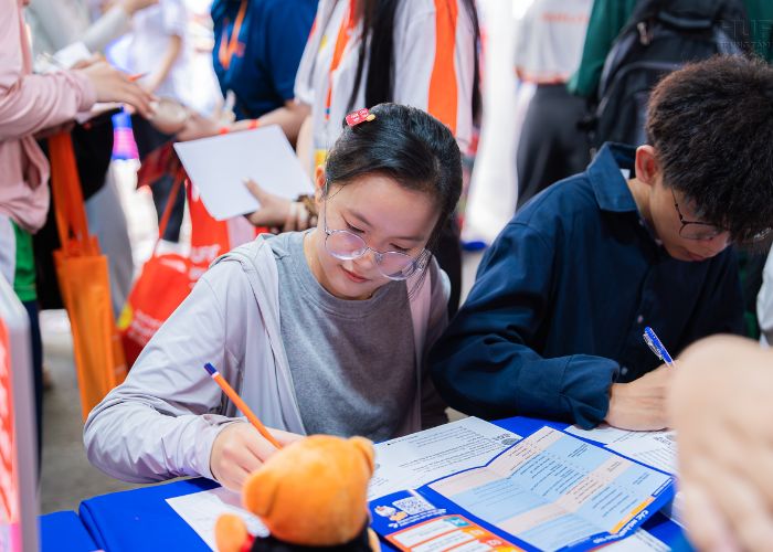 ngành Logistics và quản lý chuỗi cung ứng