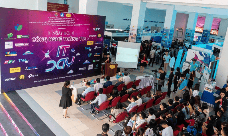 HUFLIT mang đến nhiều cơ hội thực tập và việc làm nhờ mạng lưới đối tác doanh nghiệp rộng