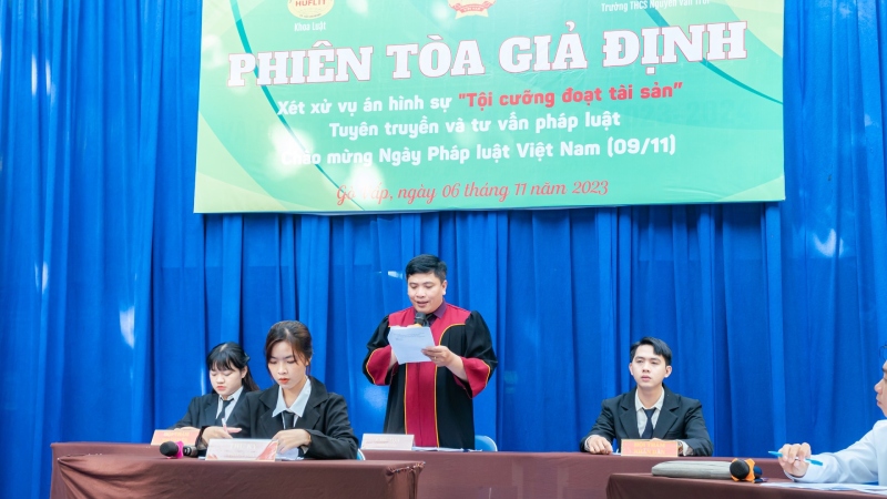 HUFLIT phát triển tư duy phản biện cho sinh viên