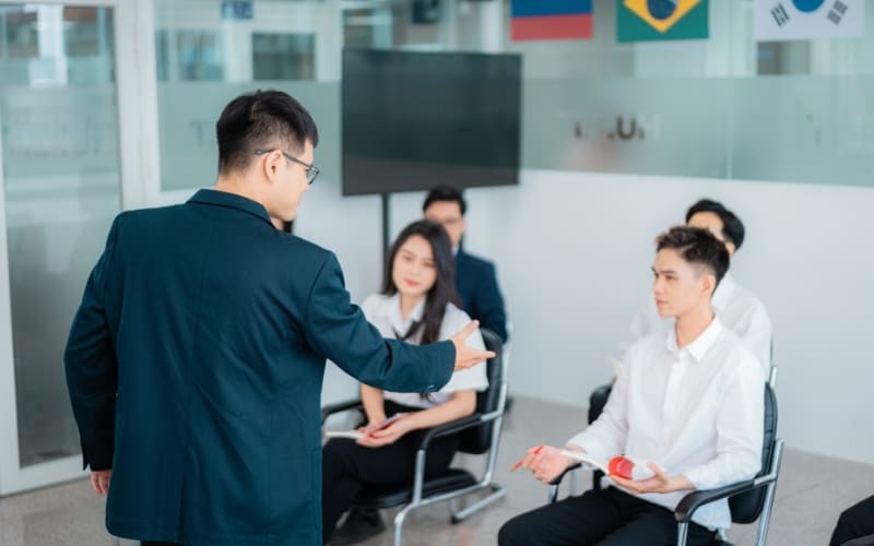 Chương trình đào tạo Ngoại giao đa phương HUFLIT