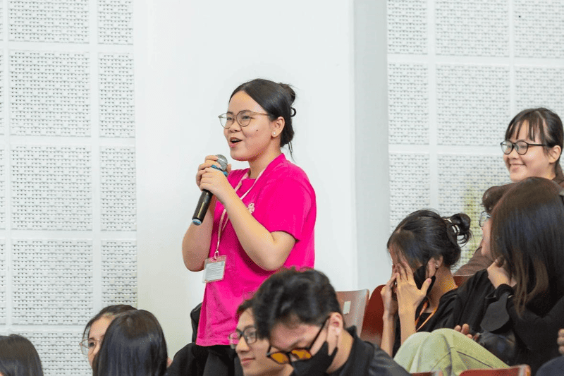 Tư duy phản biện