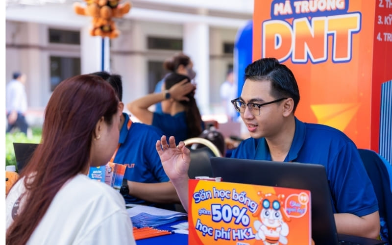 Sinh viên có cơ hội nhận nhiều học bổng khác nhau