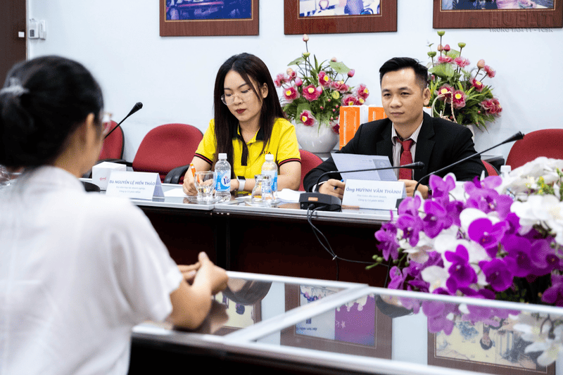 Mạng lưới doanh nghiệp đối tác đồng hành cùng sinh viên HUFLIT