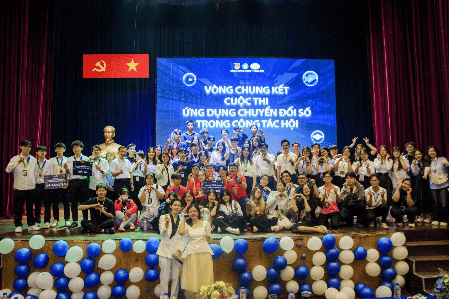 HUFLIT có nhiều dự án và các cuộc thi thực tế