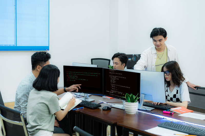 Chương trình học CNTT tại HUFLIT