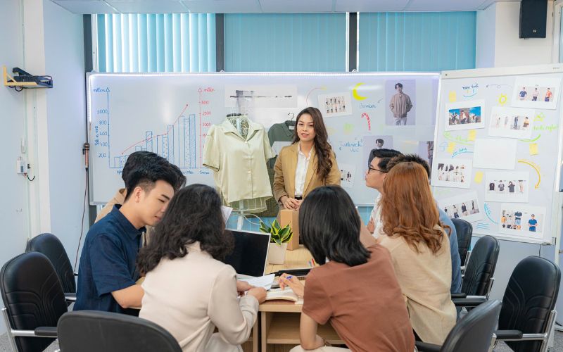 ngành học mới tại HUFLIT