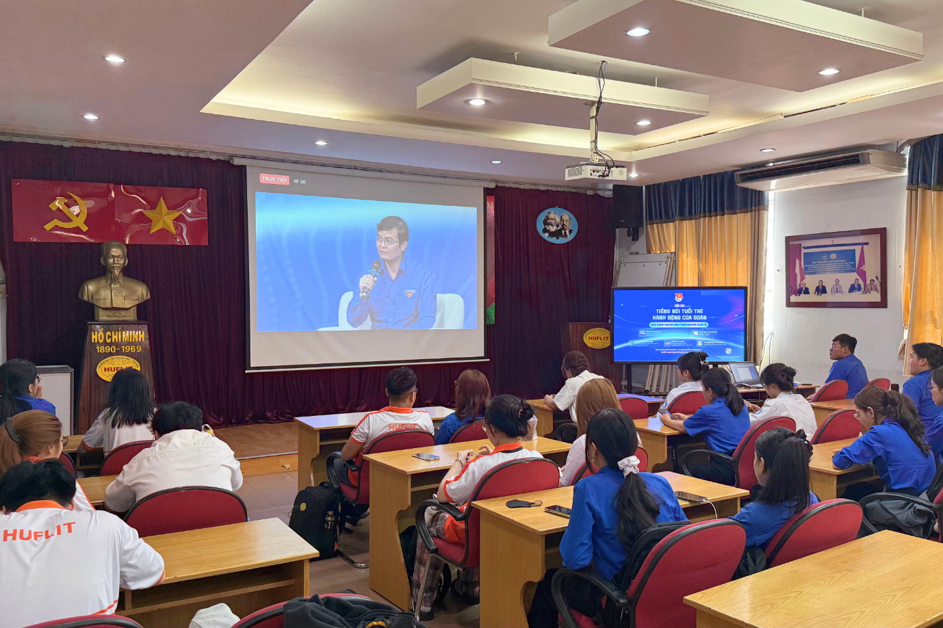 Tháng Thanh niên 2025 – Tuổi trẻ HUFLIT tự hào, vững tin theo Đảng