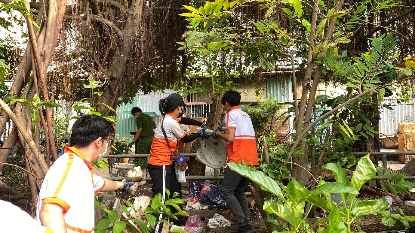 Tháng Thanh niên 2025 – Tuổi trẻ HUFLIT tự hào, vững tin theo Đảng