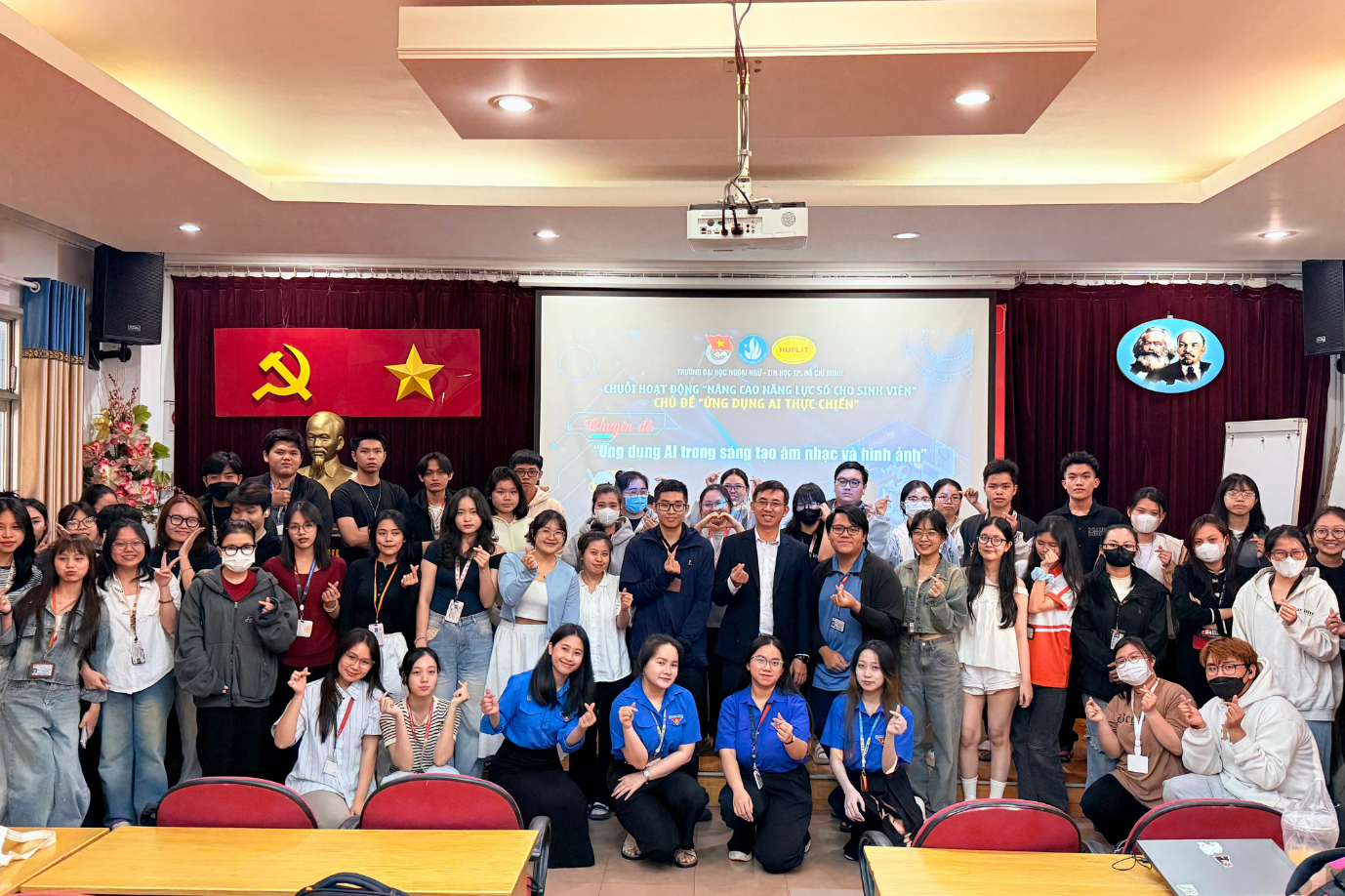 Tháng Thanh niên 2025 – Tuổi trẻ HUFLIT tự hào, vững tin theo Đảng