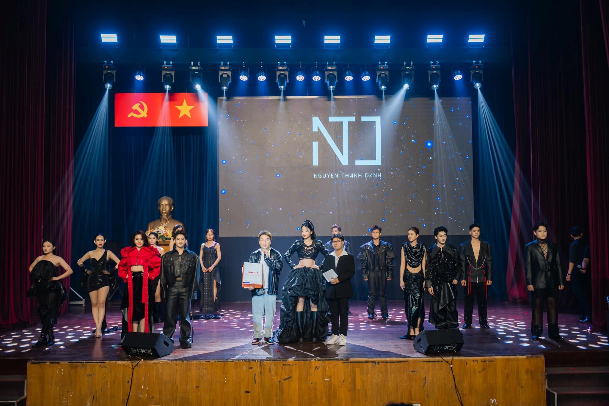 Tháng Thanh niên 2025 – Tuổi trẻ HUFLIT tự hào, vững tin theo Đảng