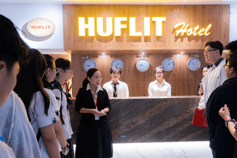 Dịch vụ Khách sạn – Nhà hàng Quốc tế