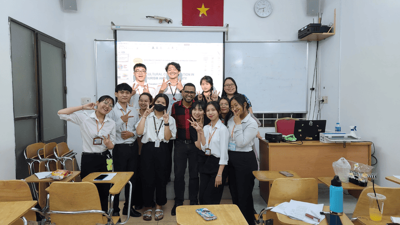 Ngành Ngôn ngữ Anh tại HUFLIT