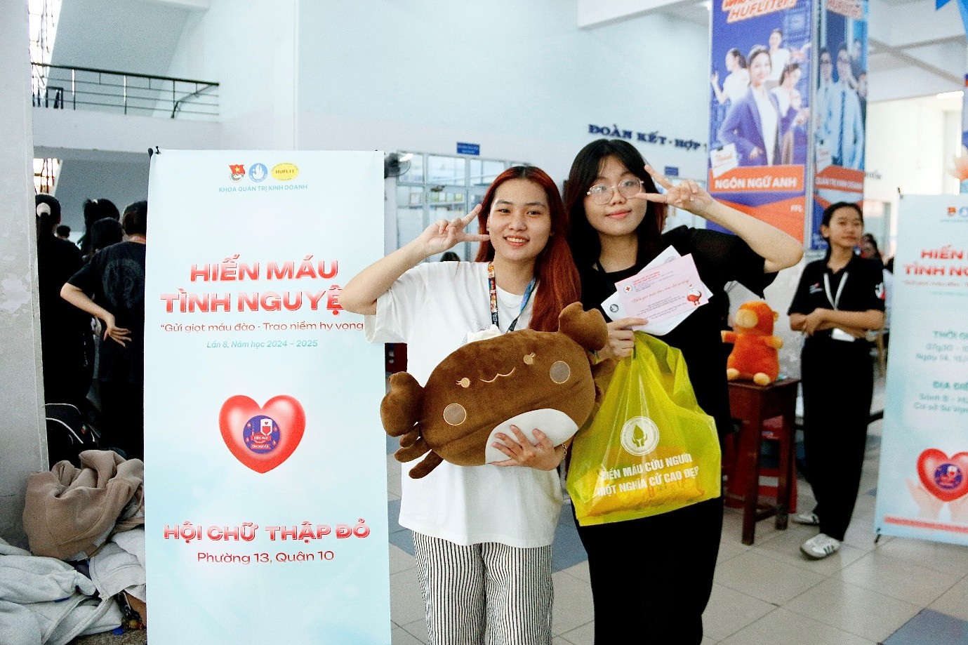Hiến máu tình nguyện, năm học 2024 - 2025: “Gửi giọt máu đào - Trao niềm hy vọng”