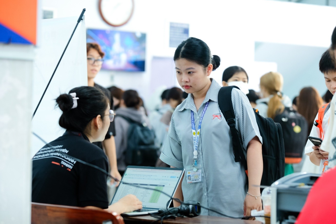 Hiến máu tình nguyện, năm học 2024 - 2025: “Gửi giọt máu đào - Trao niềm hy vọng”