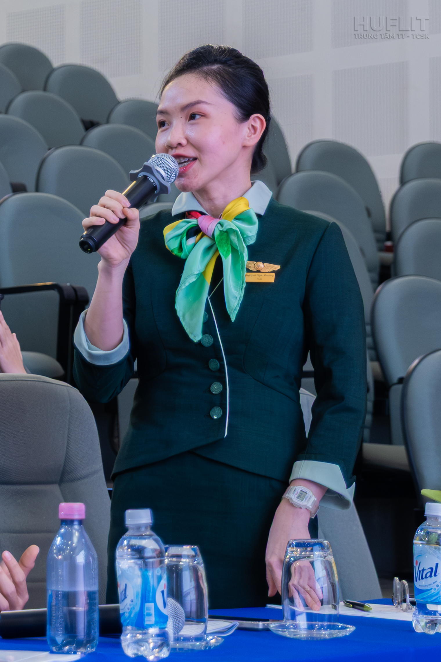 Trung tam Quan he doanh nghiep huflit career talks 23 5