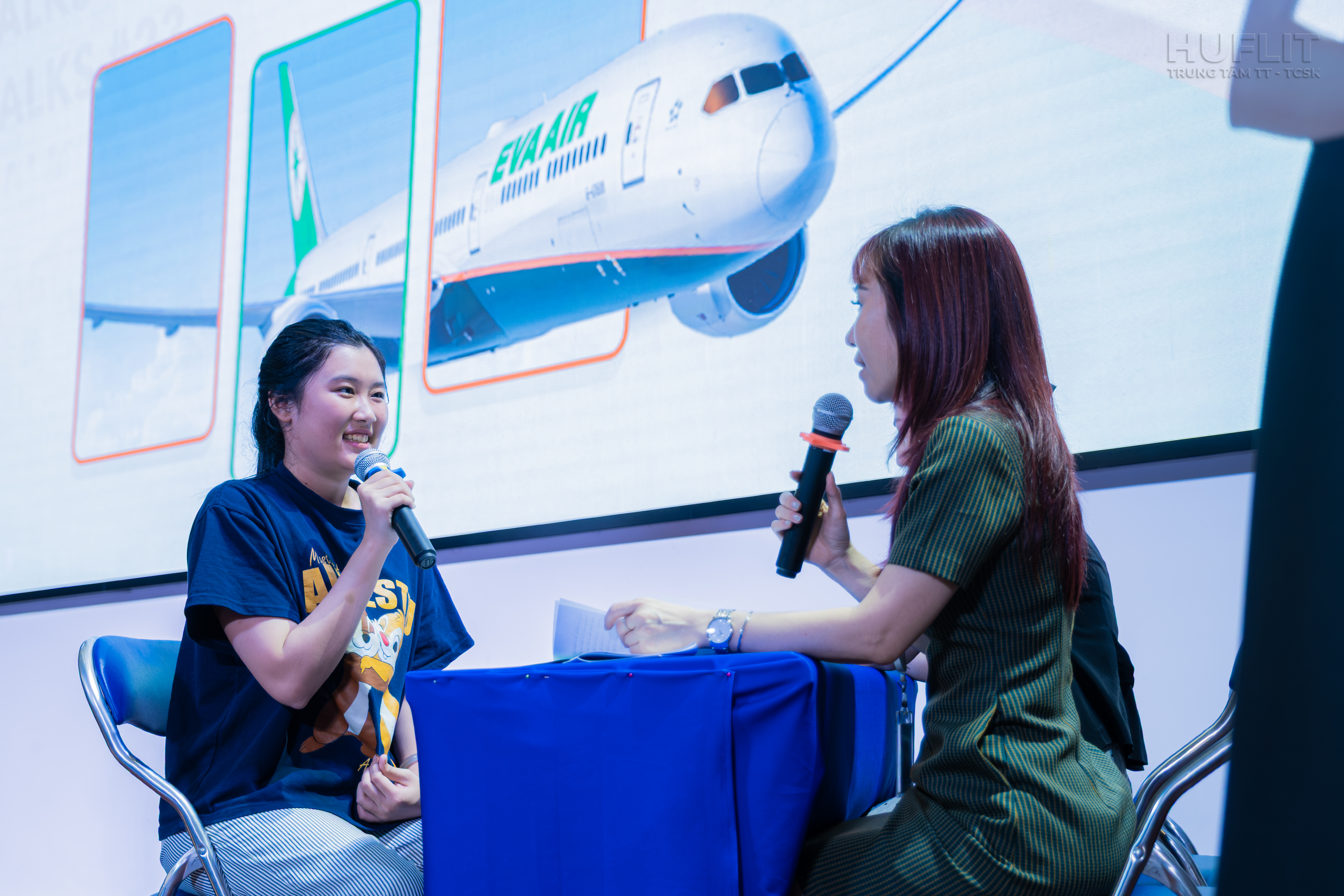 Trung tam Quan he doanh nghiep huflit career talks 23 7
