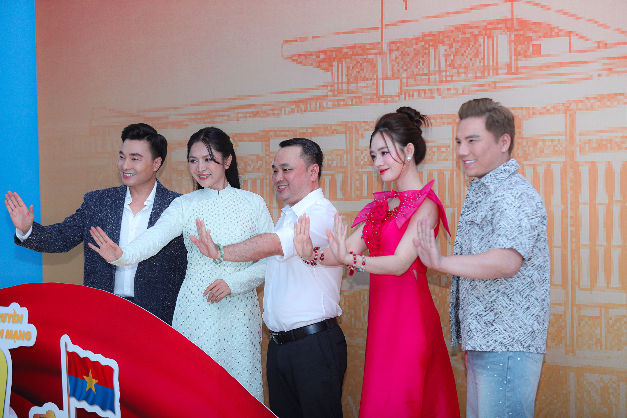 Cuộc thi tuyên truyền các ca khúc cách mạng “50 năm tự hào bản hùng ca”