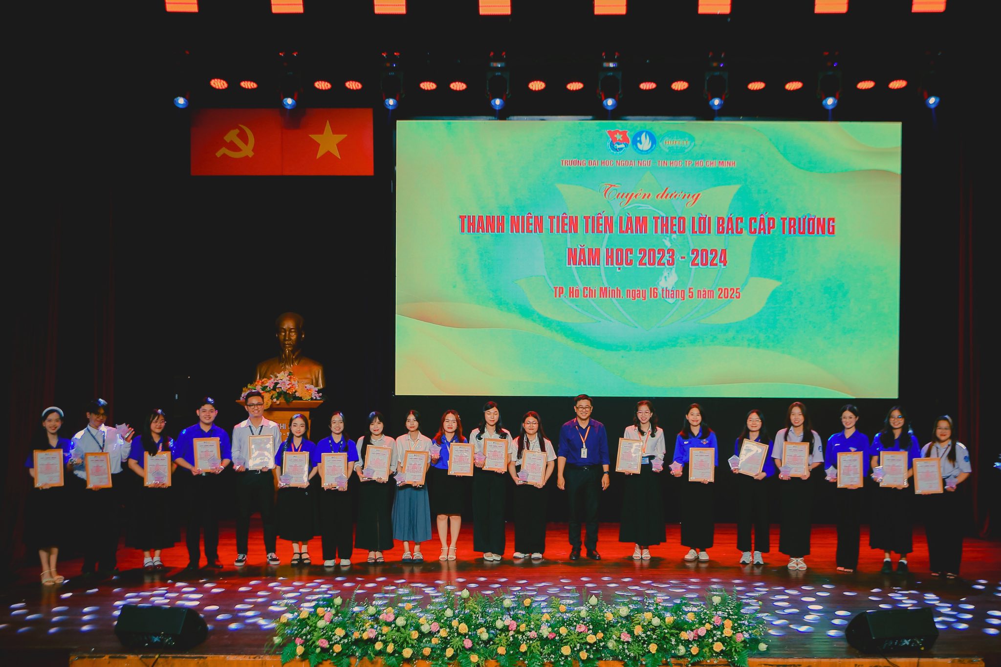 Tuần lễ thanh niên HUFLIT học tập và làm theo lời Bác năm 2025