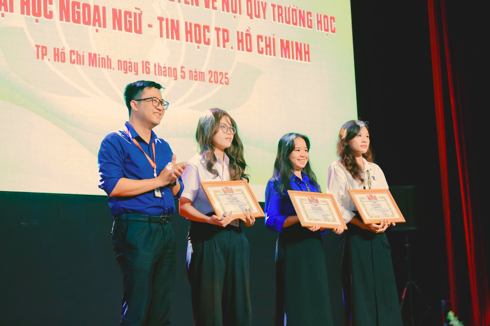 Tuần lễ thanh niên HUFLIT học tập và làm theo lời Bác năm 2025