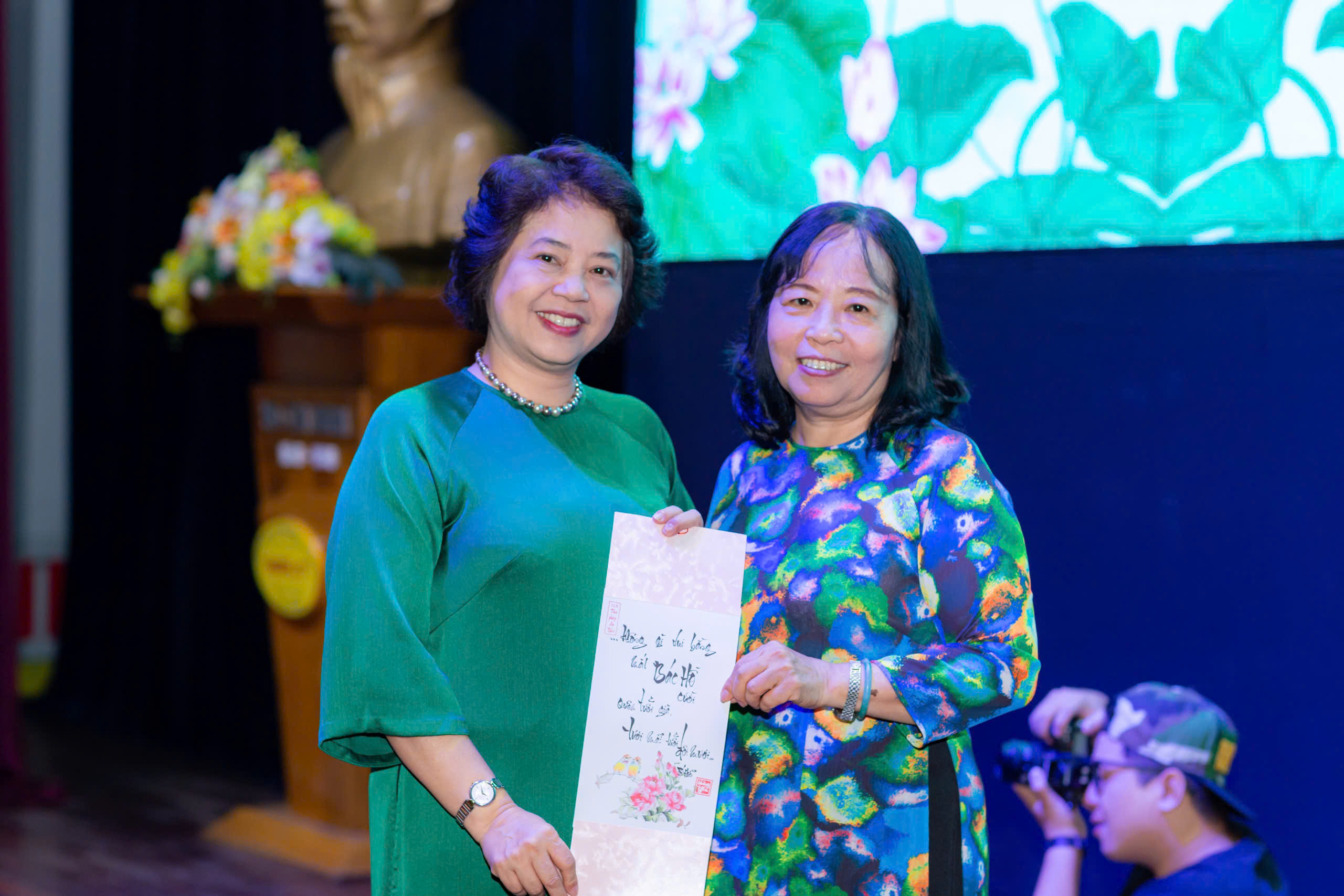 Hoạt động tìm hiểu, trải nghiệm thực tế về văn hóa du lịch với chủ đề “Dáng xưa Hồn Việt”