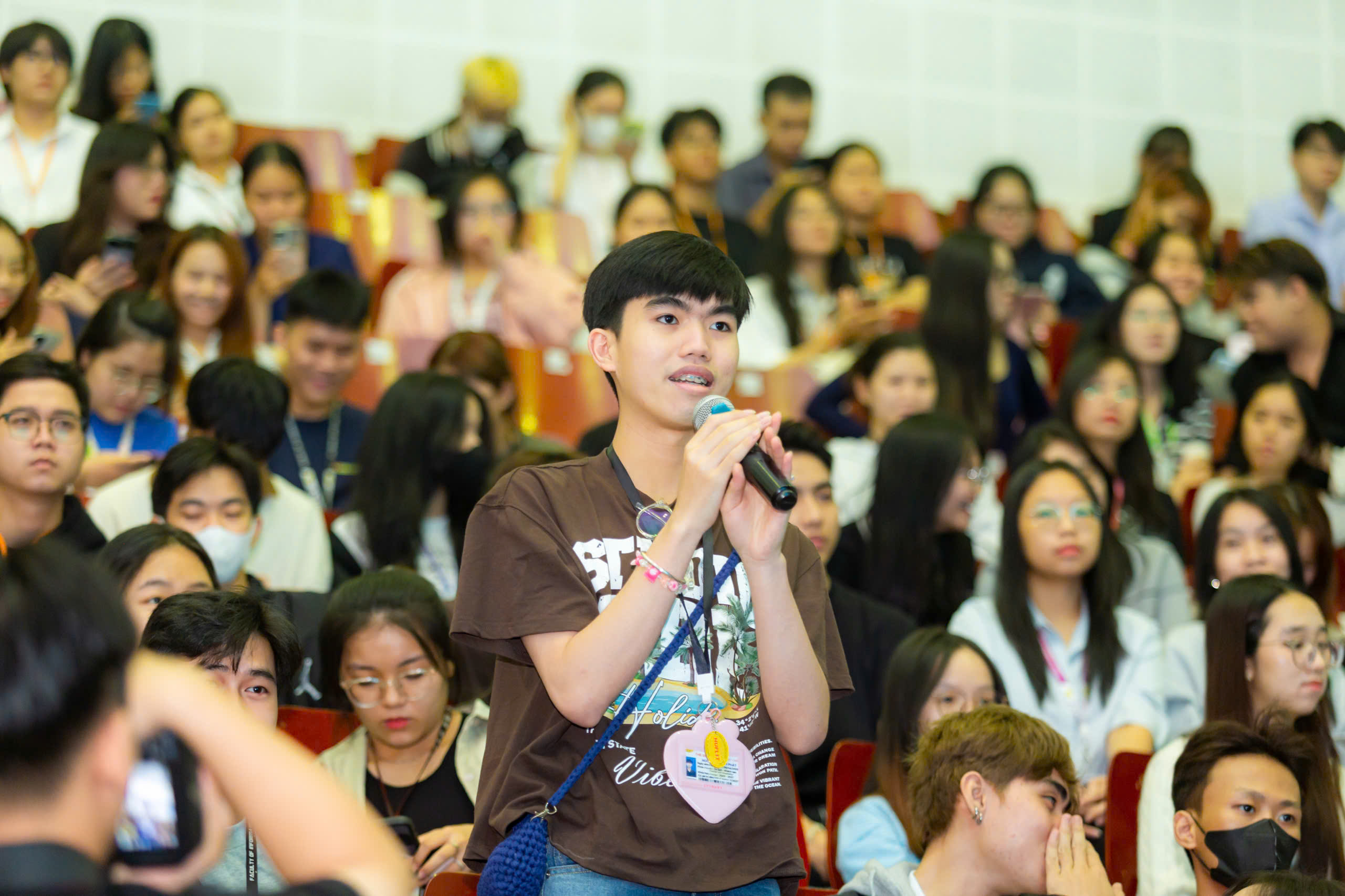 Hoạt động tìm hiểu, trải nghiệm thực tế về văn hóa du lịch với chủ đề “Dáng xưa Hồn Việt”