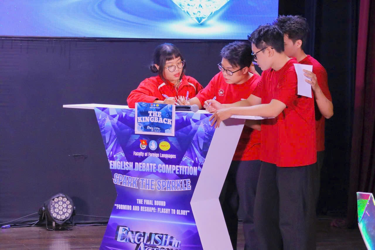 Chuỗi hoạt động thực hành ngôn ngữ “English In Action” năm 2025