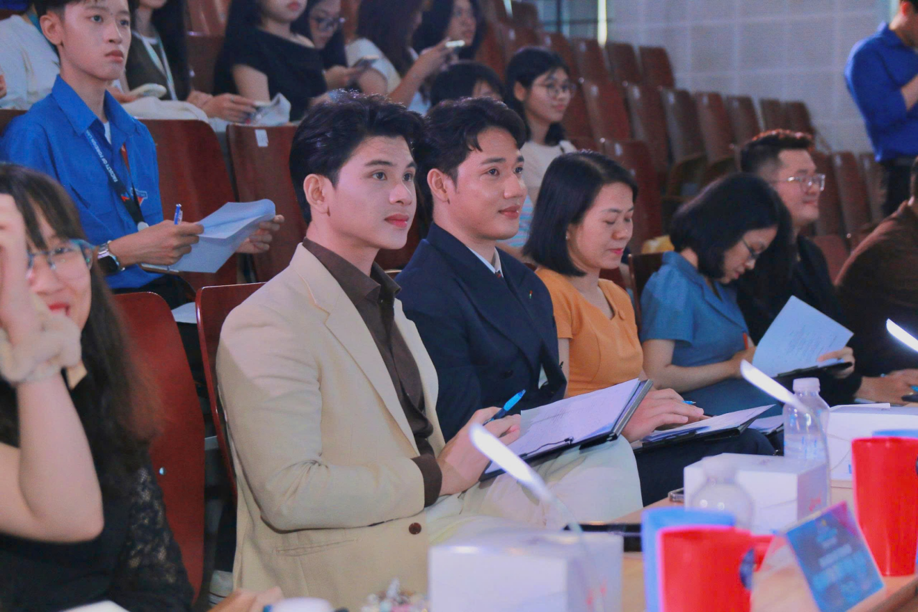 Chuỗi hoạt động thực hành ngôn ngữ “English In Action” năm 2025