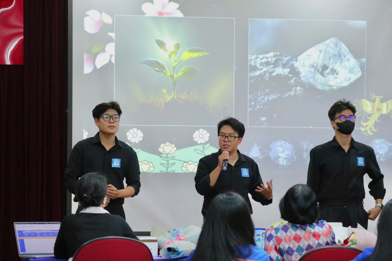 Chuỗi hoạt động thực hành ngôn ngữ “English In Action” năm 2025