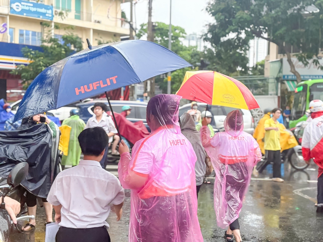 Tiếp sức mùa thi HUFLIT năm 2025