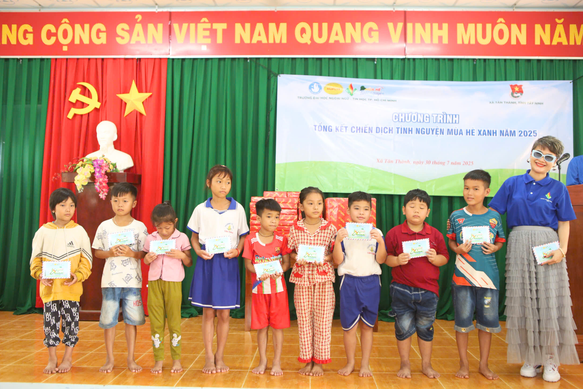 Chiến dịch Tình nguyện Mùa hè xanh HUFLIT năm 2025