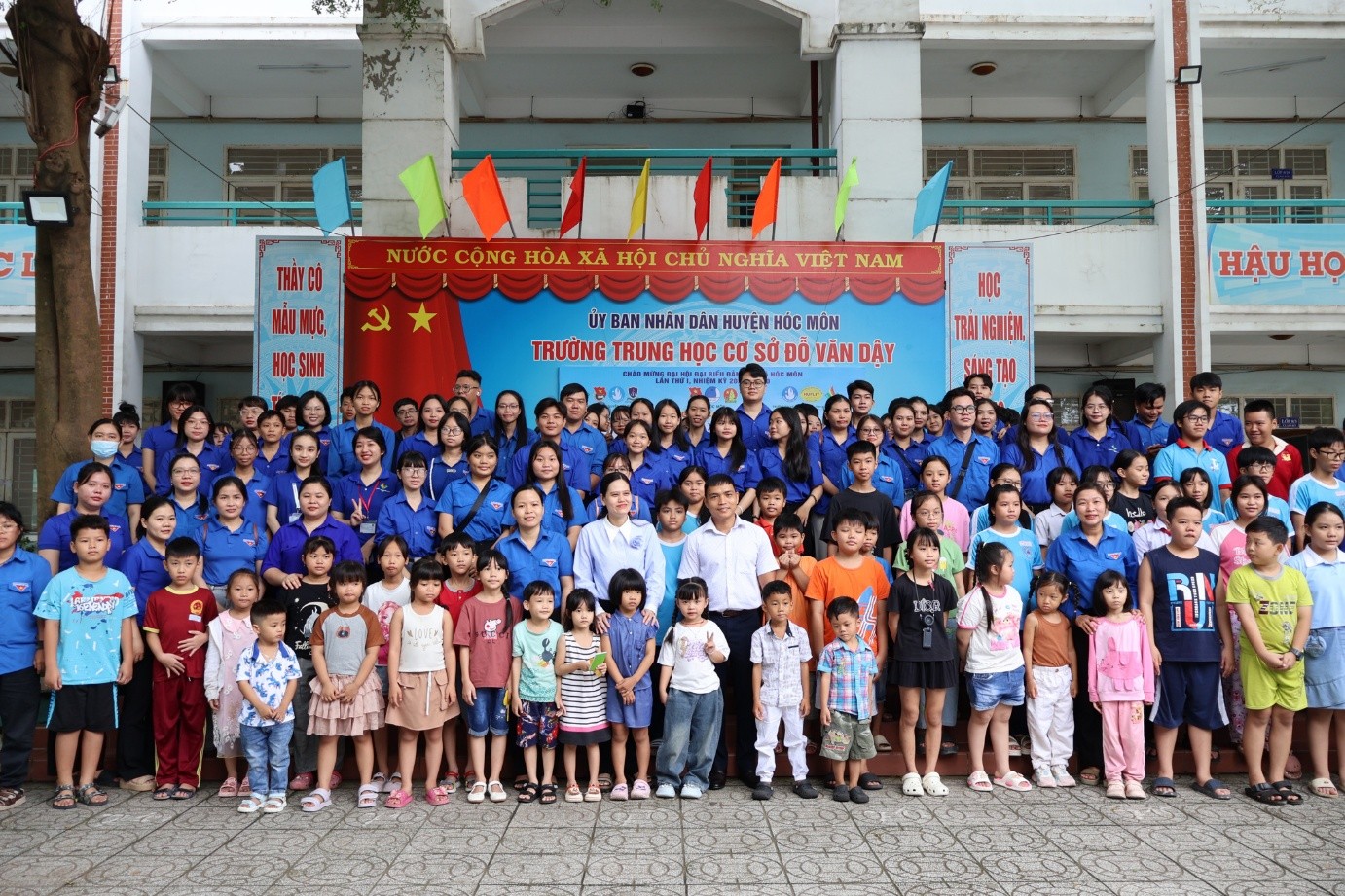 Chiến dịch Tình nguyện Mùa hè xanh HUFLIT năm 2025