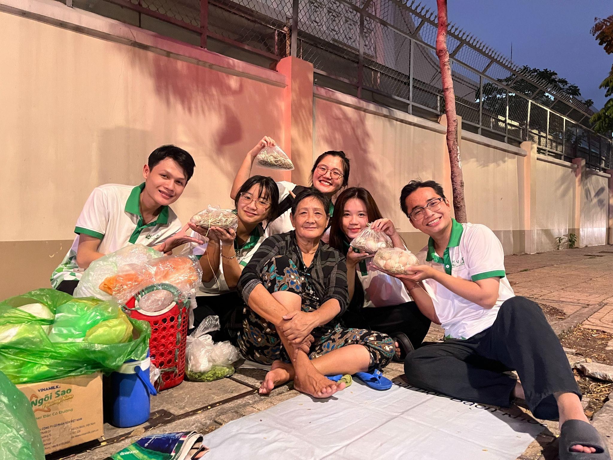 Chuỗi hoạt động Tuổi trẻ HUFLIT tích cực tham gia hoạt động tình nguyện: “Nơi Gió Dừng Chân” năm 2025