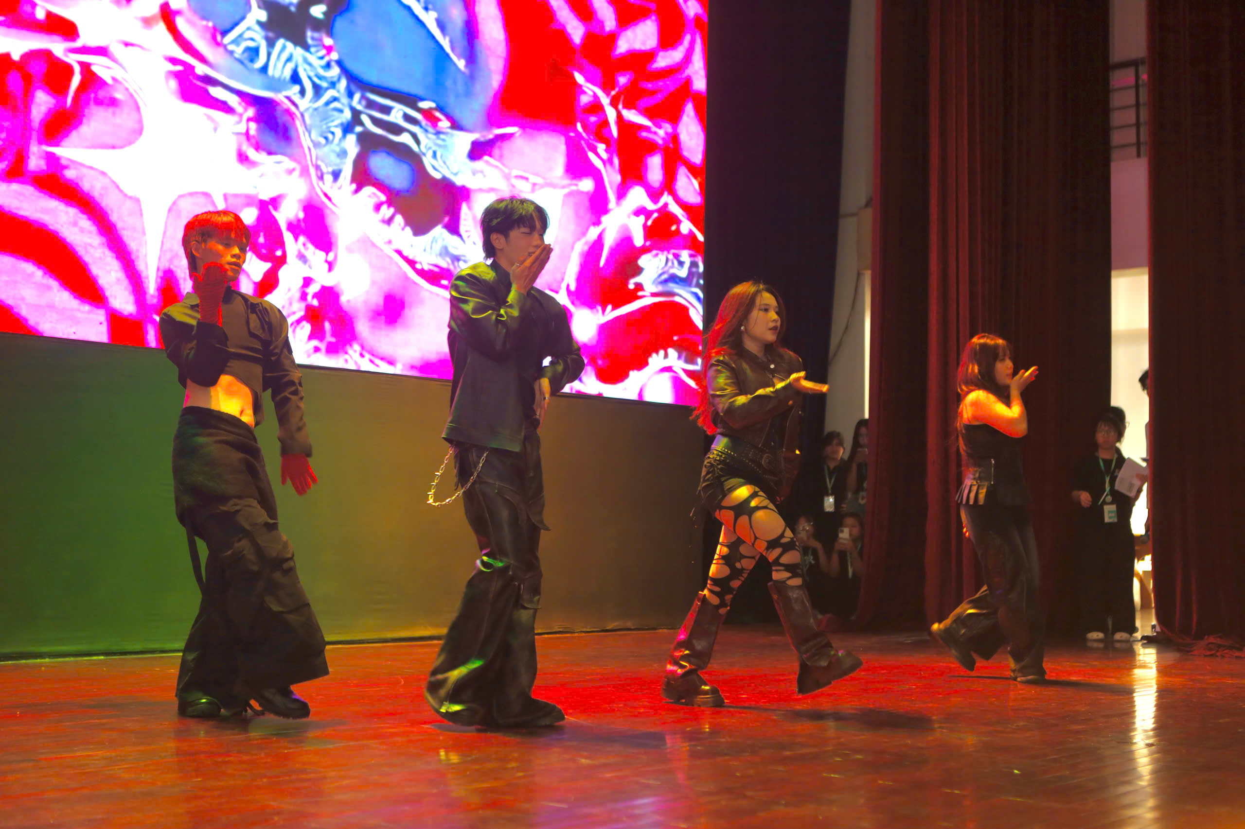 Ngày hội Chào đón Tân Sinh viên “RUNNING HUFLITERS”