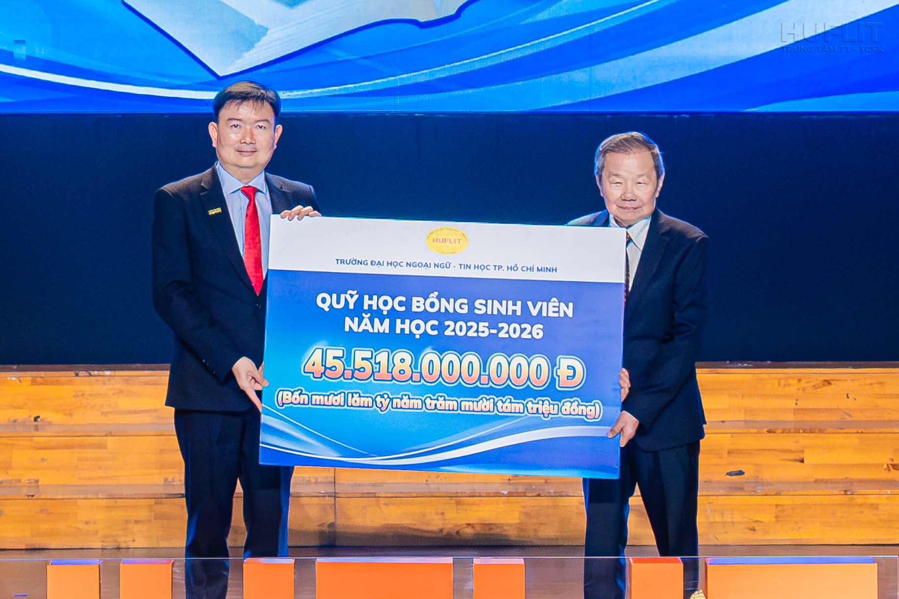 Năm học 2025 - 2026, HUFLIT dành hơn 46 tỷ đồng cho quỹ học bổng sinh viên