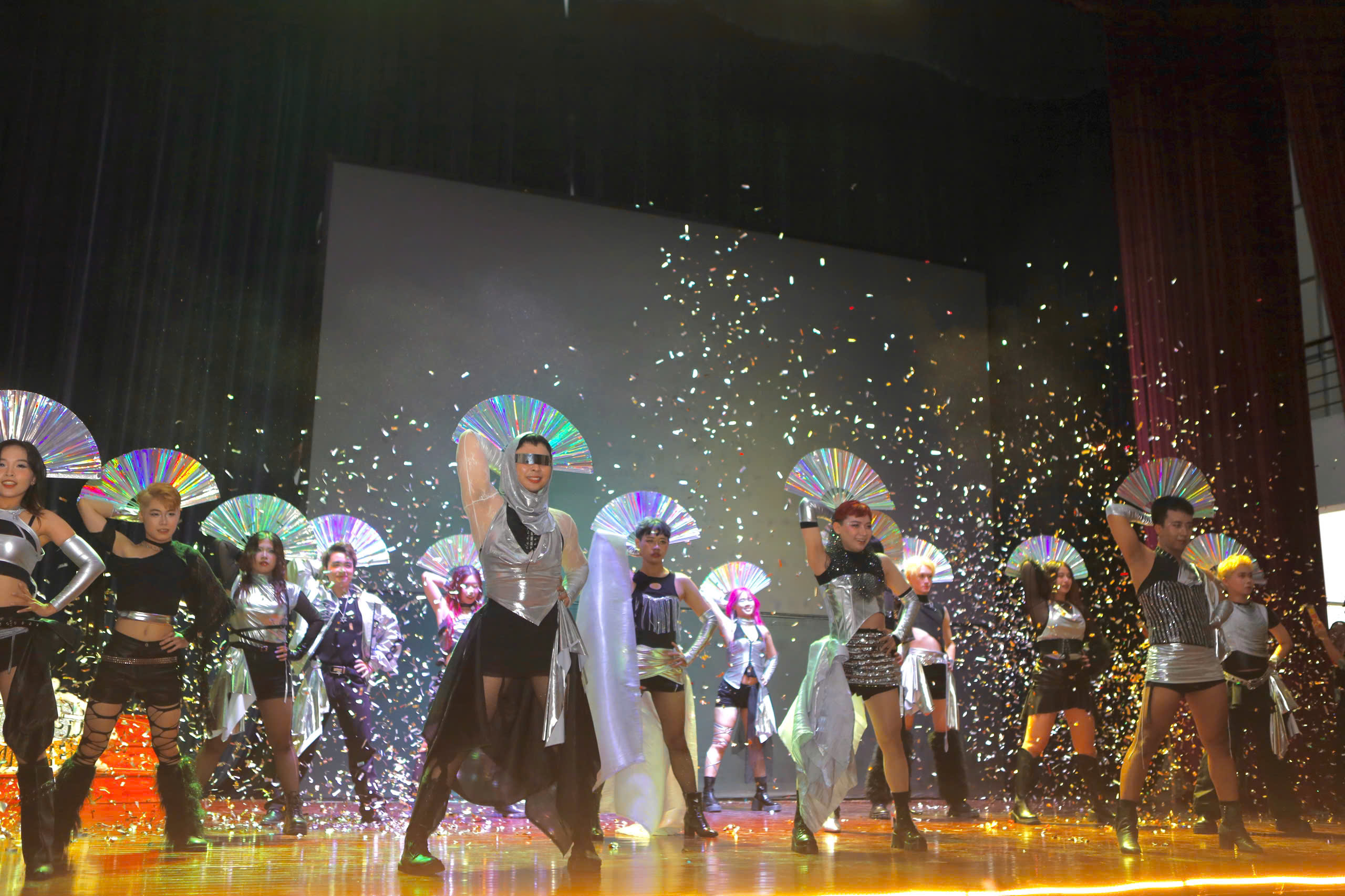 Ngày hội Chào đón Tân Sinh viên “RUNNING HUFLITERS”