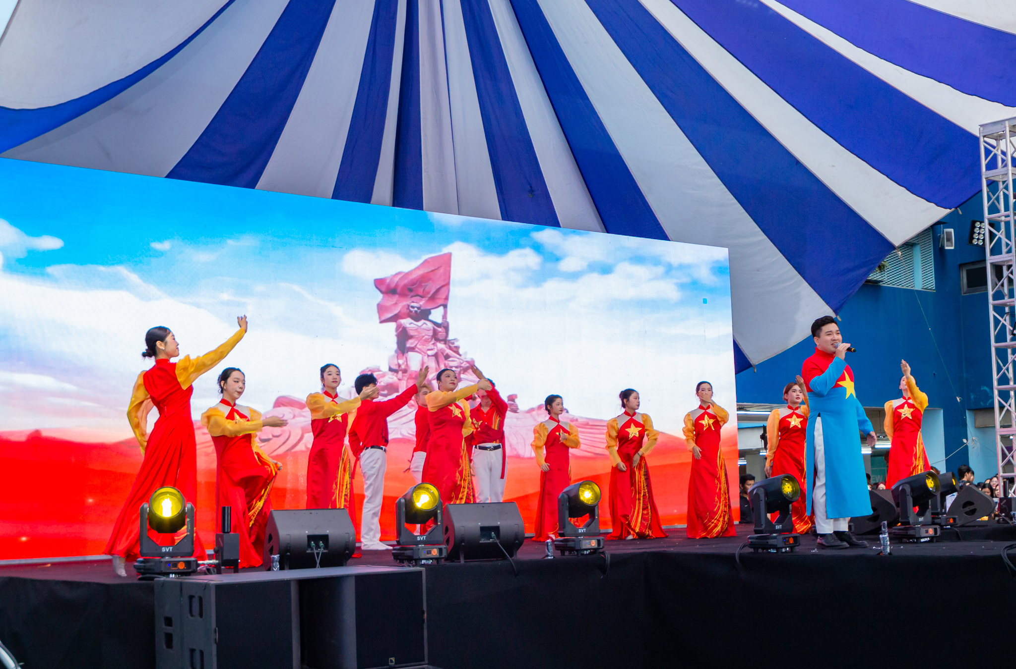 Doan-Hoi-HUFLIT-HOD25-5