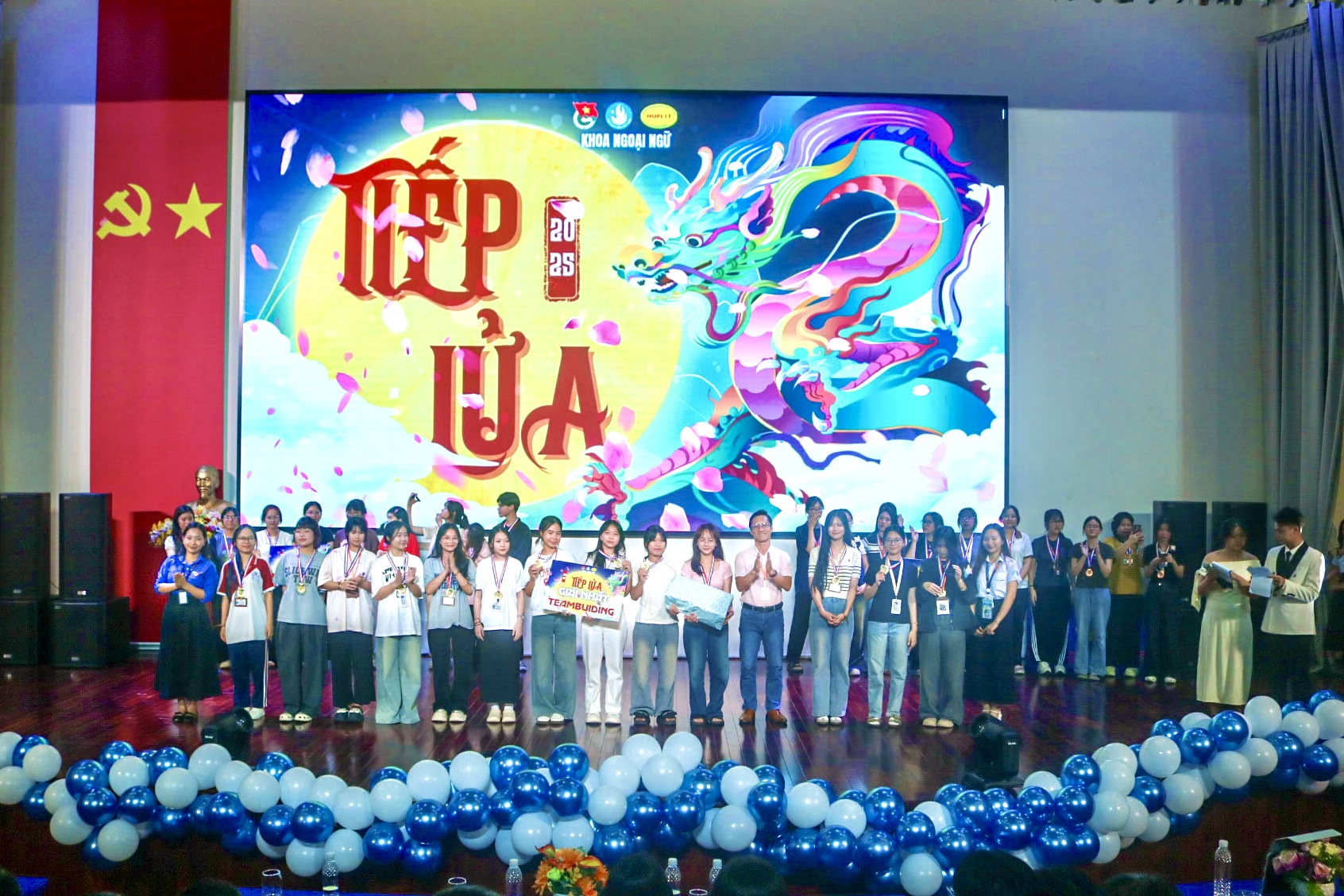 Chương trình Chào đón Tân Sinh viên “Tiếp Lửa 2025”