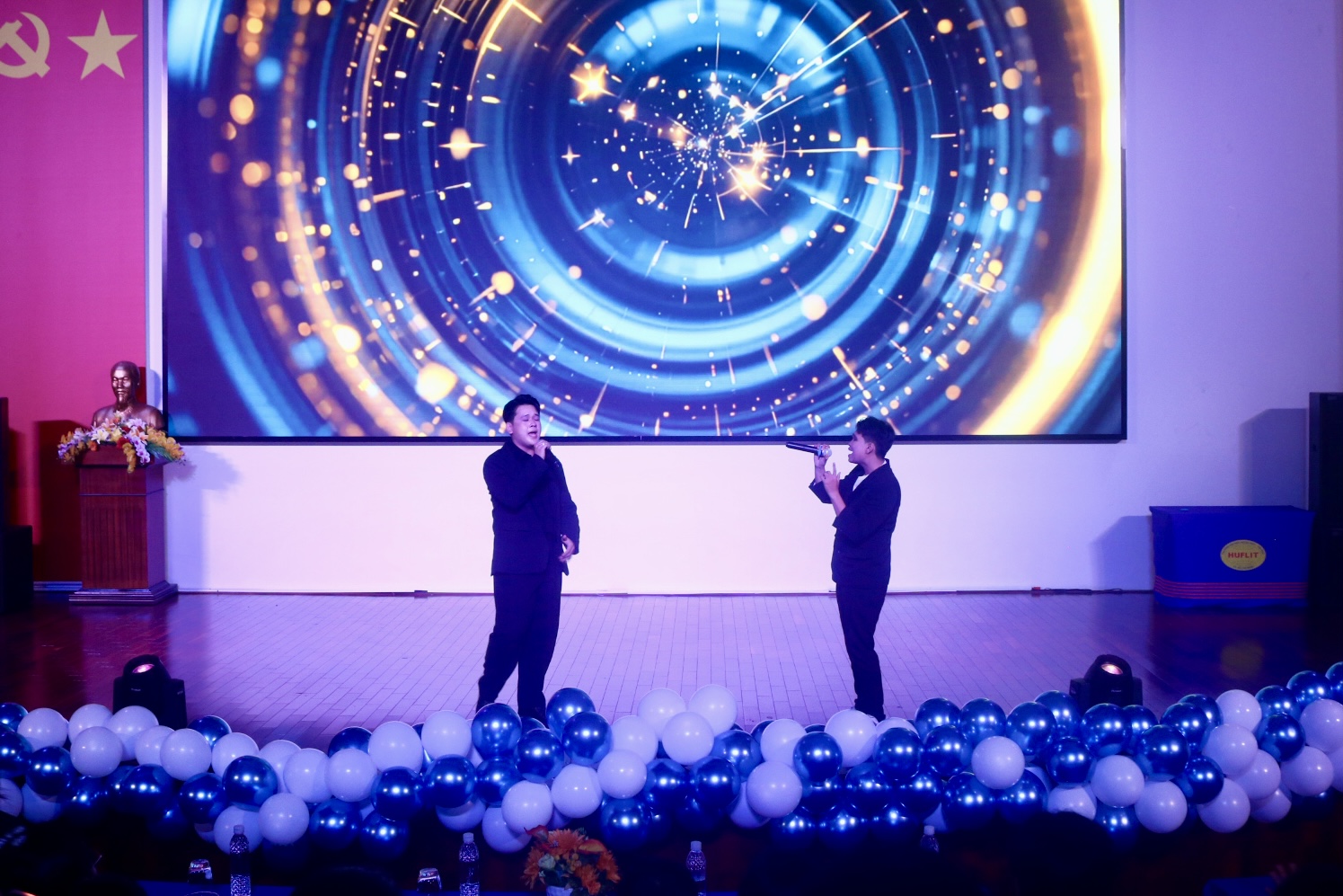 Chương trình Chào đón Tân Sinh viên “Tiếp Lửa 2025”