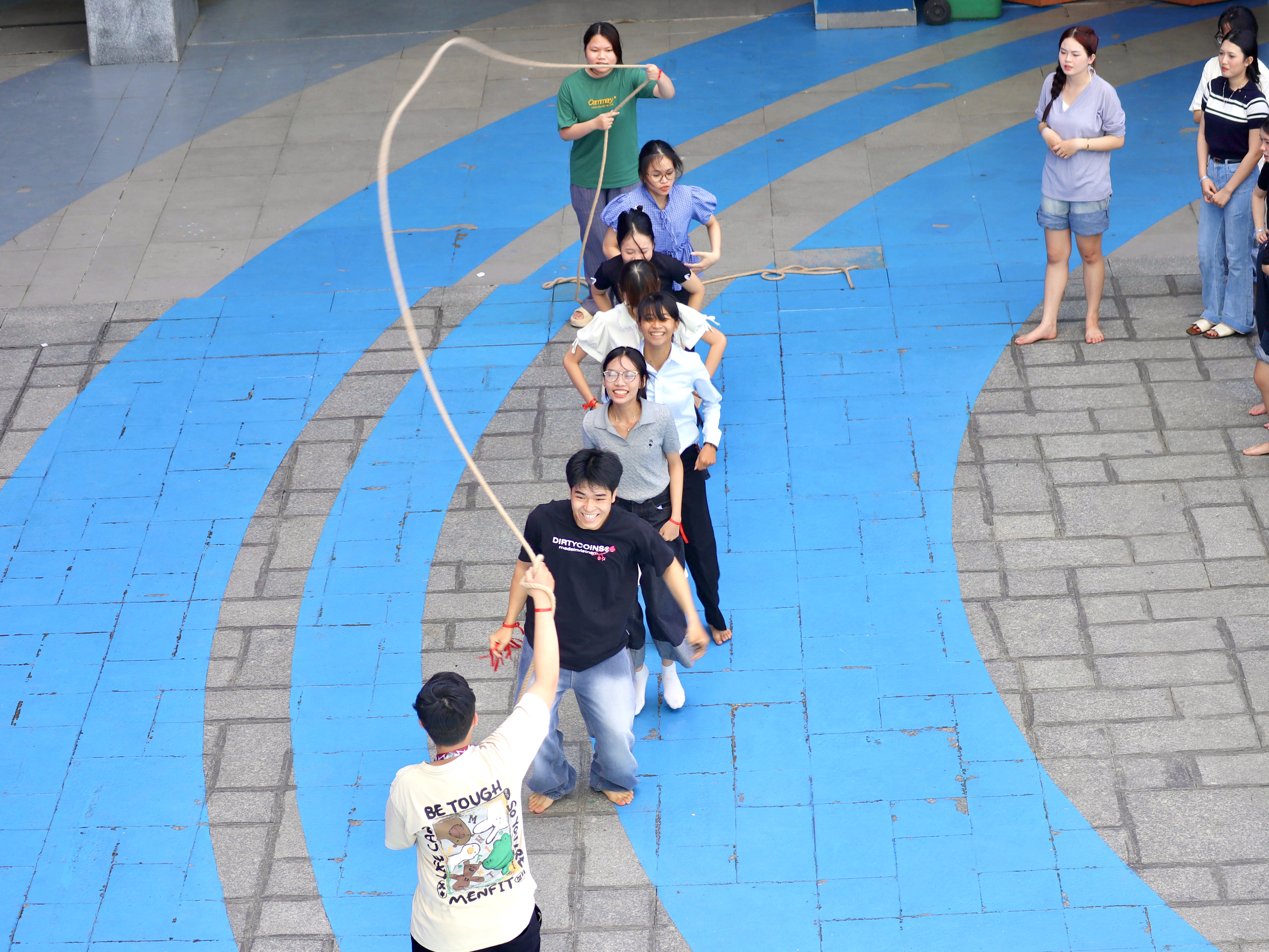 Chương trình Chào đón Tân Sinh viên “Tiếp Lửa 2025”