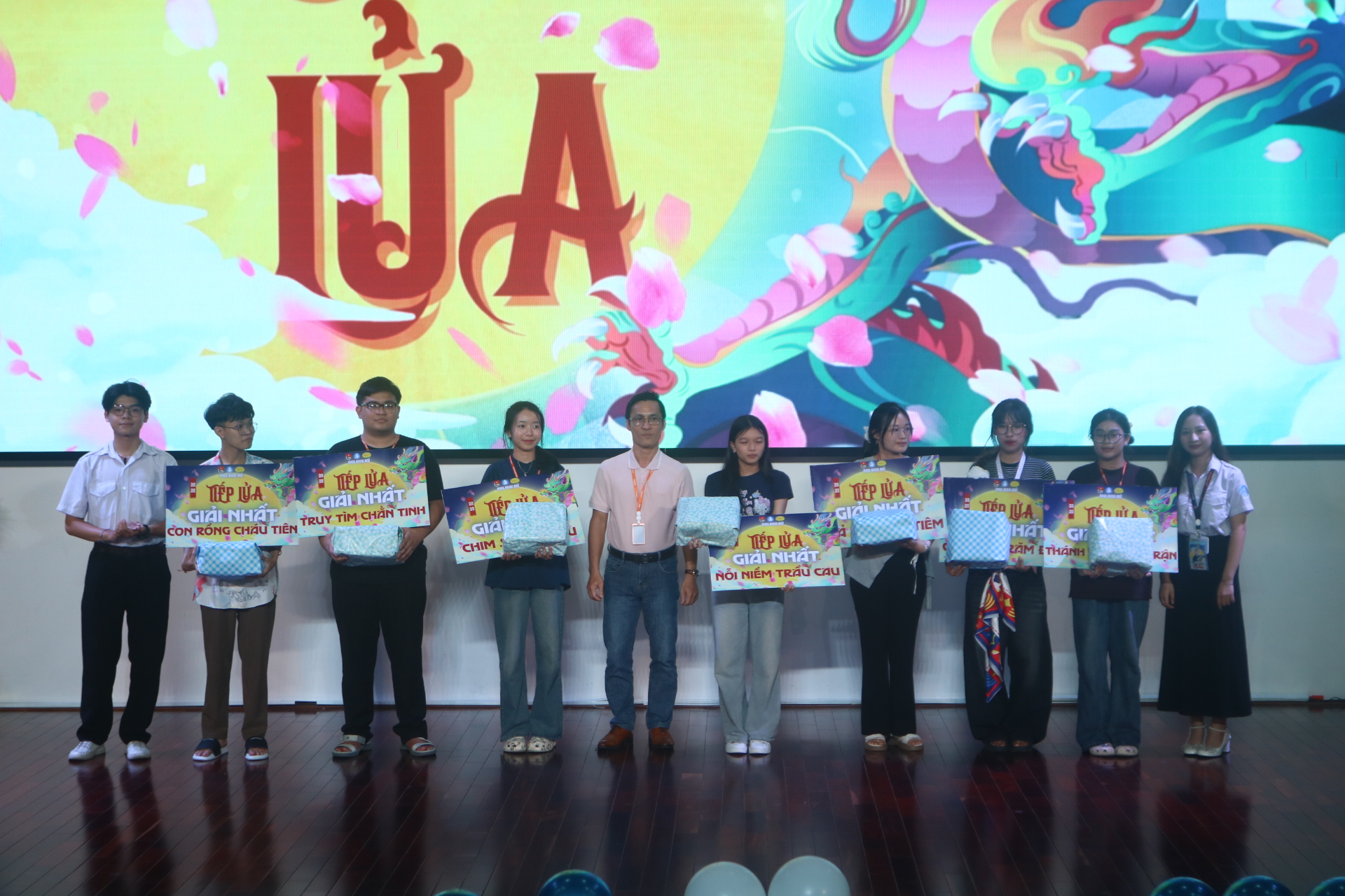 Chương trình Chào đón Tân Sinh viên “Tiếp Lửa 2025”