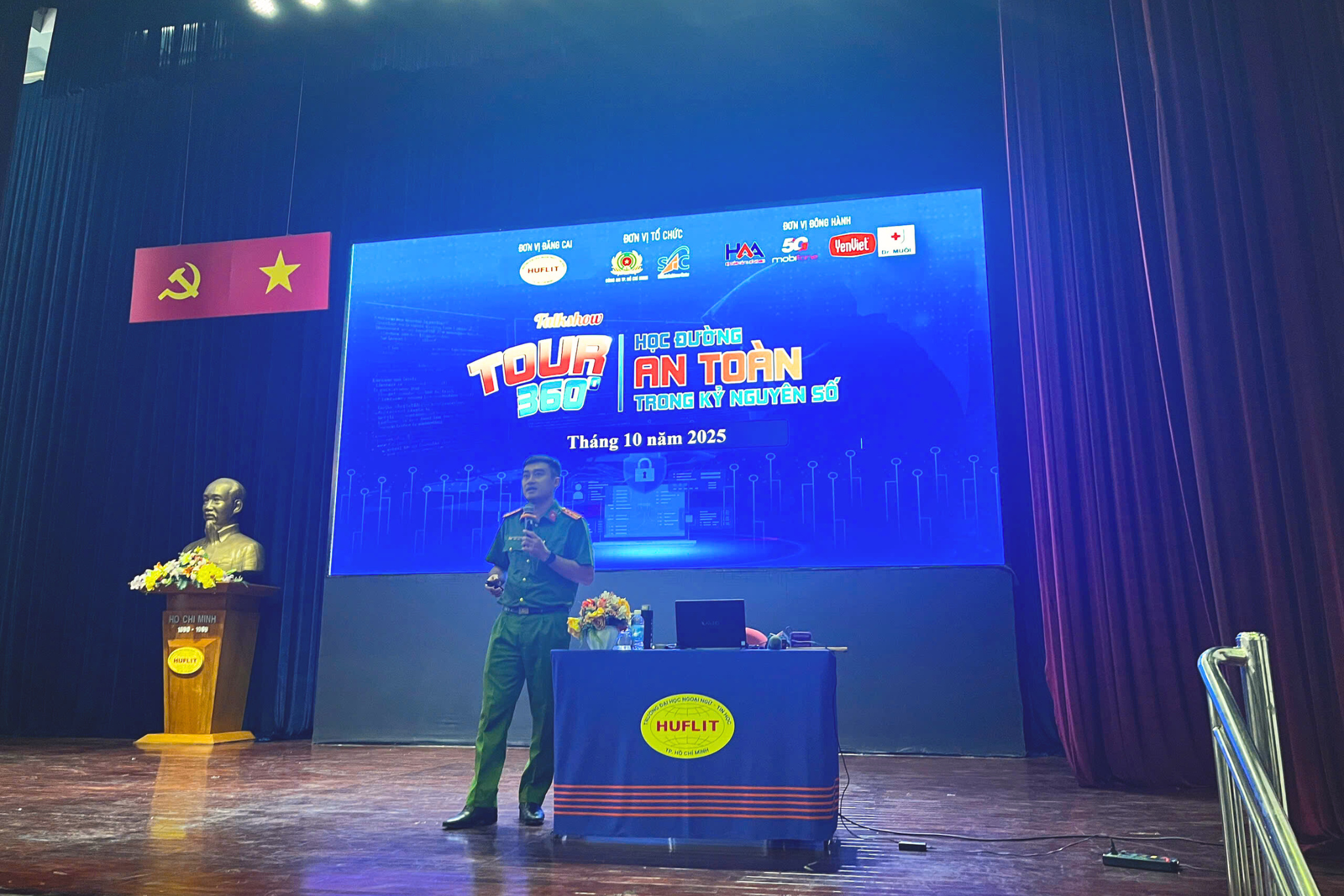 Báo cáo chuyên đề “Trang bị kỹ năng phòng vệ trước các chiêu trò lừa đảo trong sinh viên”