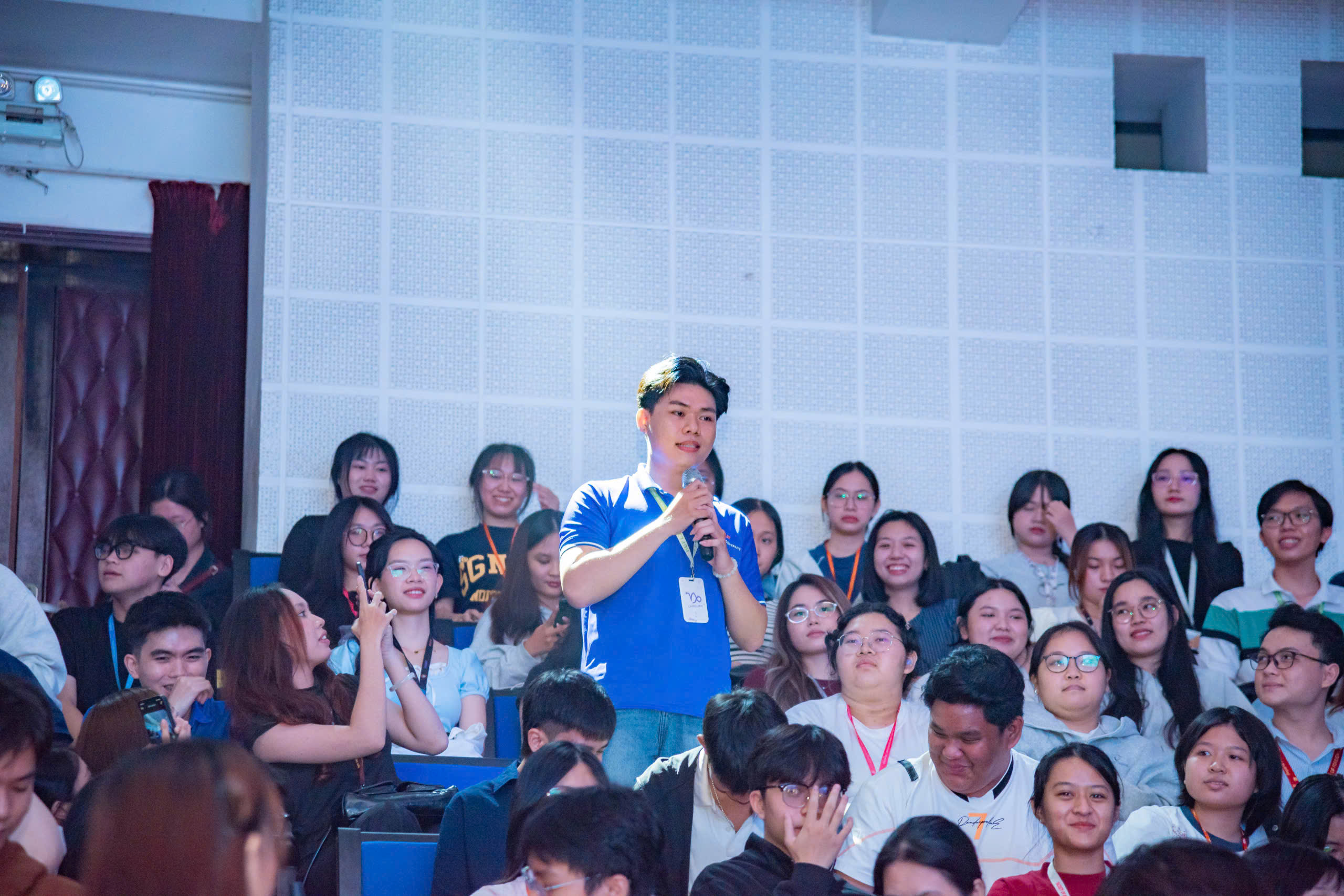 Sinh viên khoa Du lịch - Khách sạn HUFLIT gửi “Giai điệu Tri ân” đến “Những người lái đò thầm lặng”