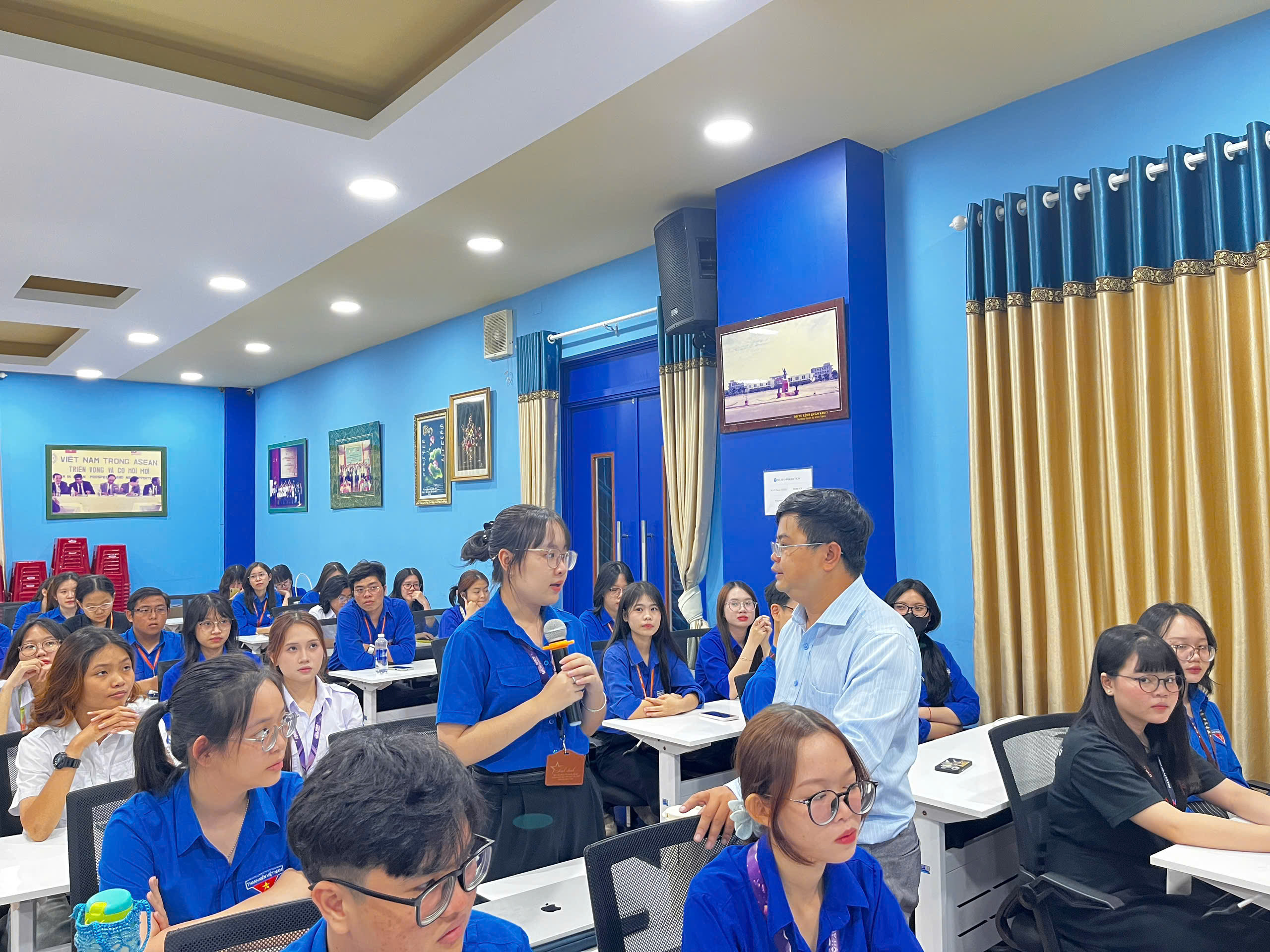 HUFLIT tiếp tục bồi dưỡng kỹ năng và giáo dục truyền thống cho đội ngũ cán bộ Đoàn – Hội các cấp