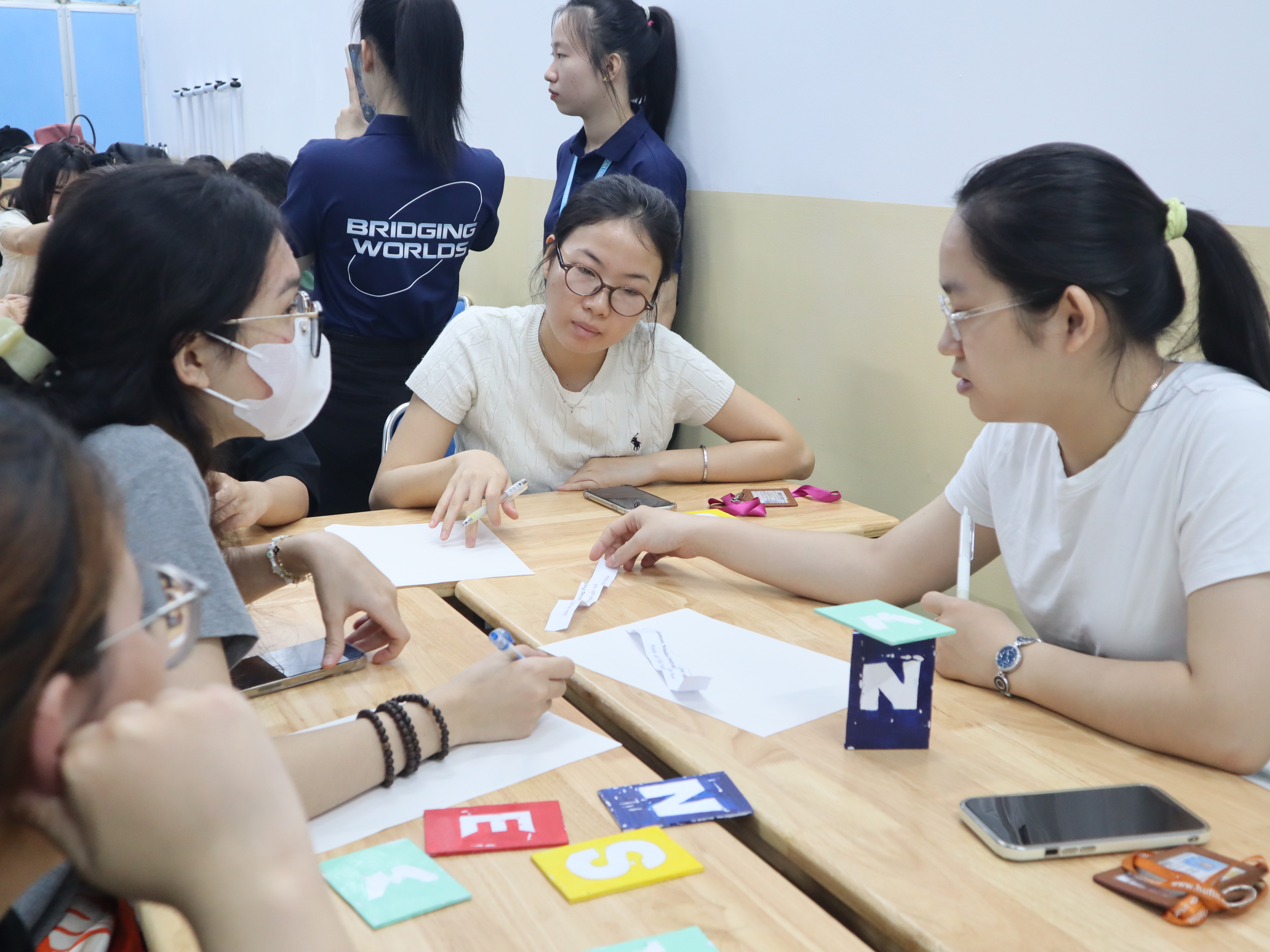 Doan-Hoi-HUFLIT-Chuoi-Bridging-Worlds-5