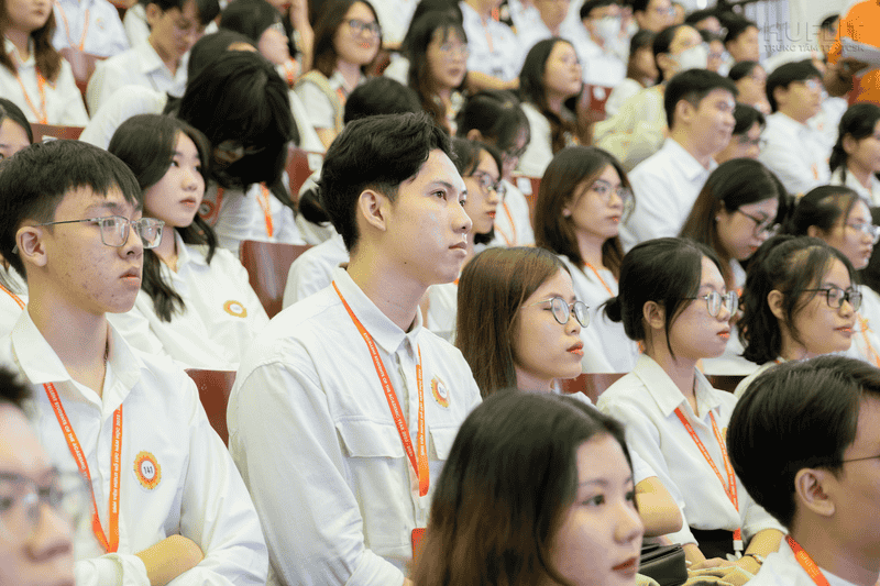 Mức độ quan trọng của bằng đại học