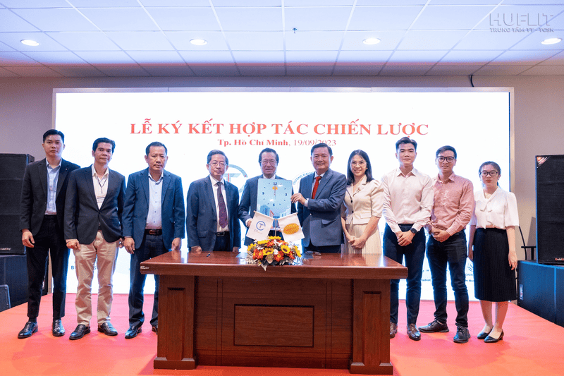 Thực tập và mạng lưới doanh nghiệp tại HUFLIT