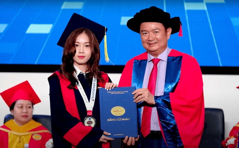 bang-dai-hoc-lien-ket-co-gia-tri-khong-1