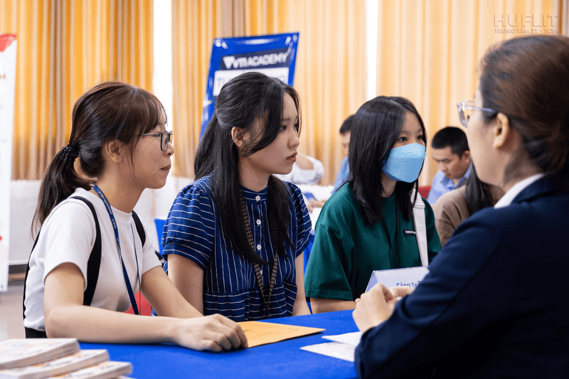 Sinh viên có thể xin việc làm thêm liên quan